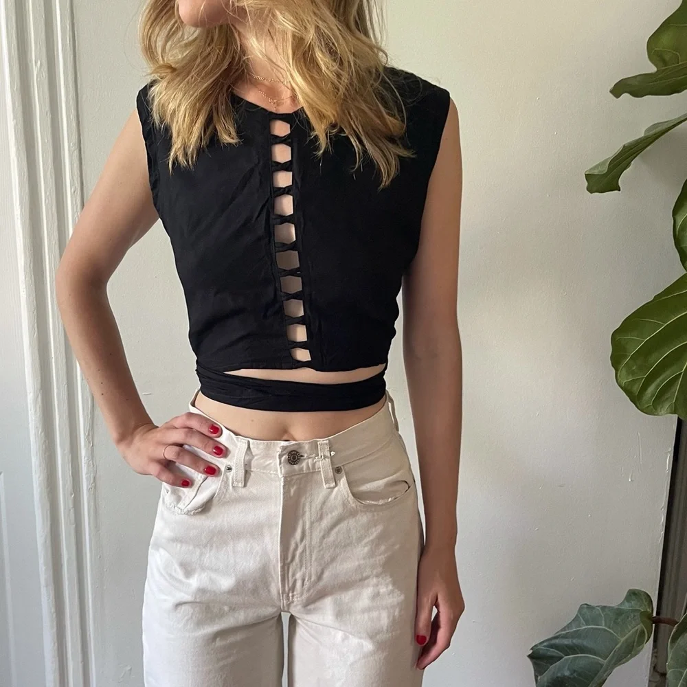 Vintage Reversible Black Wrap Crop Top - Picture 8 of 11
